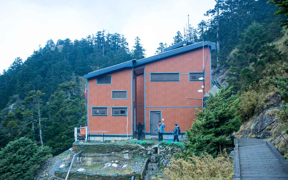 Paiyun Lodge mountain accommodation at 3,402 meters elevation