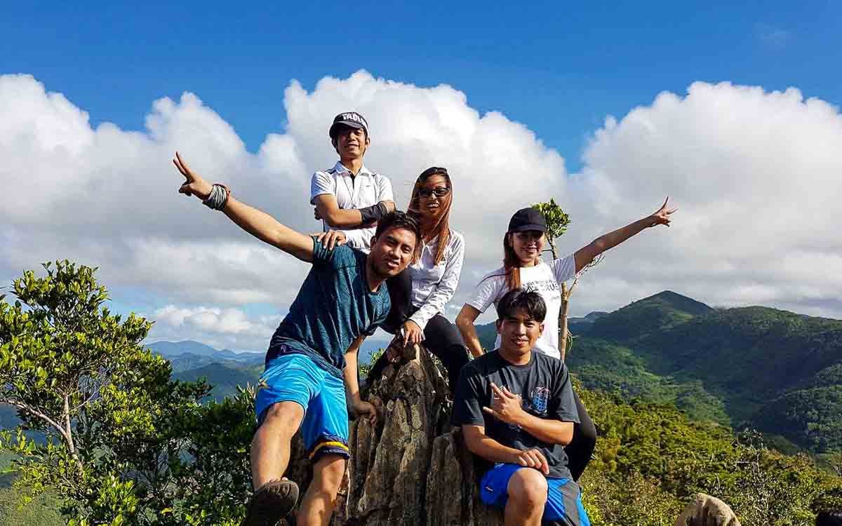 Group pictorial at the summit of Mount Daraitan